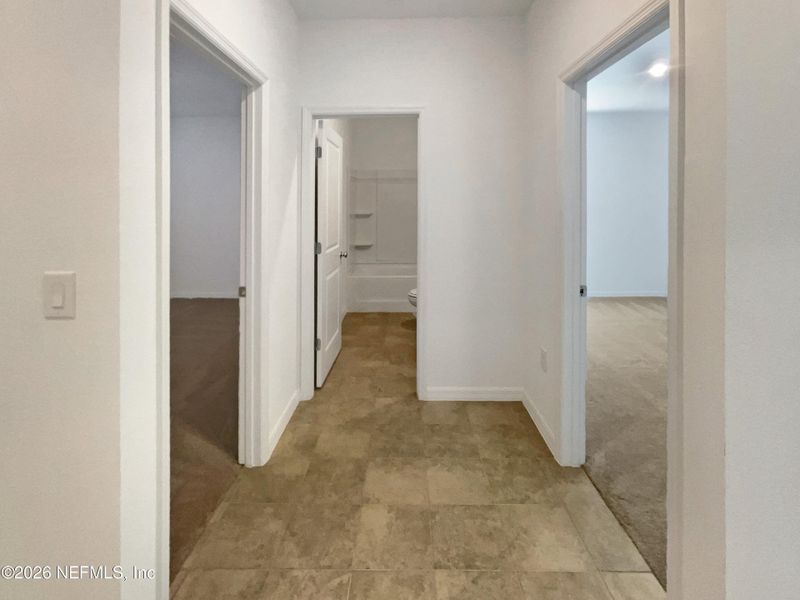 Spacious, unfurnished interior of a new home in Coopers Meadow, Jacksonville (Image 19).