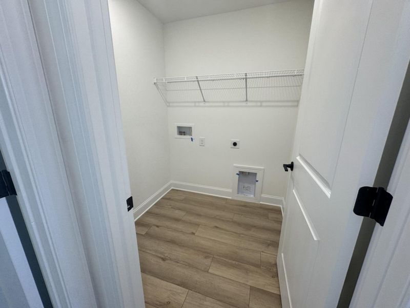 Spacious, unfurnished interior of a new home in Ashton Park, Monroe (Image 10).