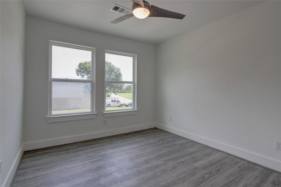 Image 4 of a home in . Image 4 of a home in .