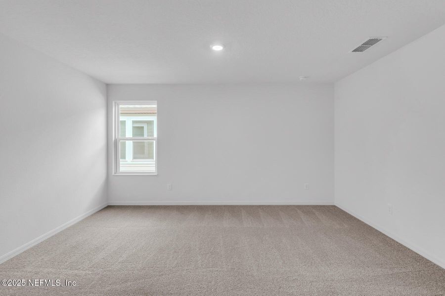 Spacious, unfurnished interior of a new home in Whisper Ridge, Hilliard (Image 13).