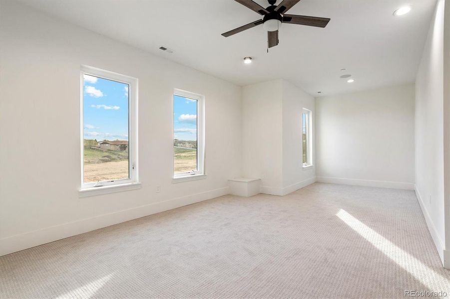 Spacious, unfurnished interior of a new home in , Brighton (Image 37).