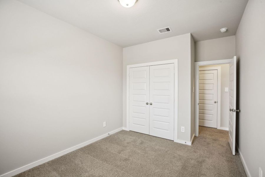 Photo is not of the actual home but is an inspirational photo of builder’s model home and may depict options, furnishings, and/or decorator features that are not included. Photo is not of the actual home but is an inspirational photo of builder’s model home and may depict options, furnishings, and/or decorator features that are not included.