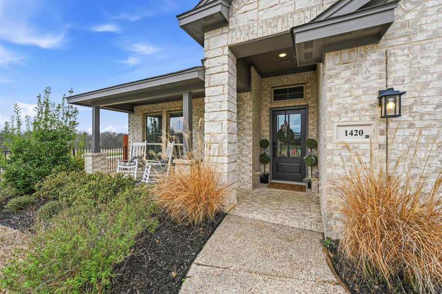 Exterior details and patio area of a home in Trail Creek, Cleburne (Image 3).