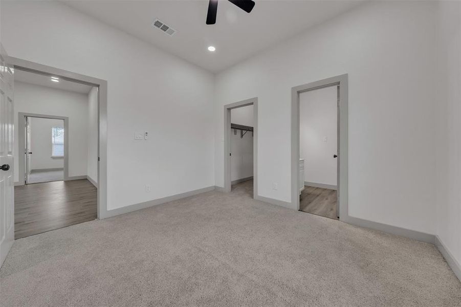 Spacious, unfurnished interior of a new home in , Dallas (Image 30). Spacious, unfurnished interior of a new home in , Dallas (Image 30).