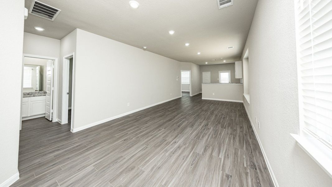 Family Room to Dining Area and Kitchen Family Room to Dining Area and Kitchen