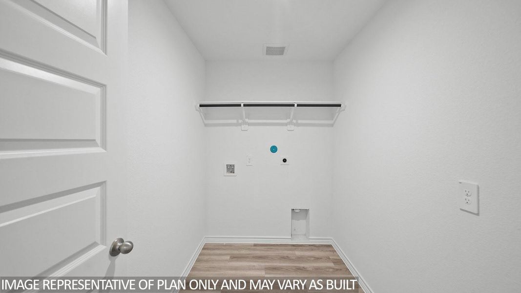 Spacious, unfurnished interior of a new home in Knox Landing, Bryan (Image 8).