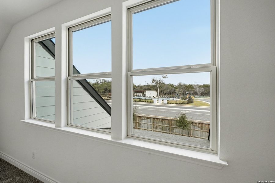 Exterior details and patio area of a home in Davis Ranch, San Antonio (Image 4).