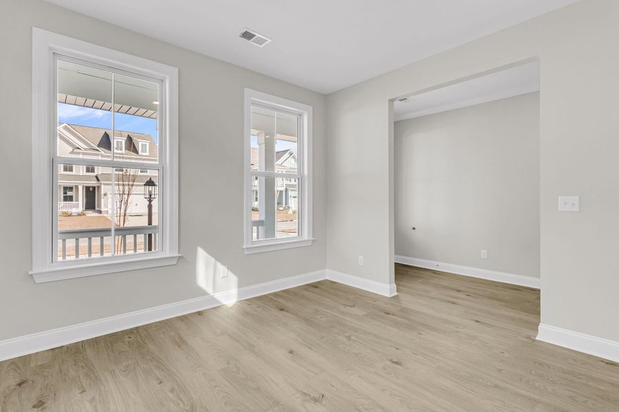 Spacious, unfurnished interior of a new home in Tidewater at Lakes of Cane Bay, Summerville (Image 19). Spacious, unfurnished interior of a new home in Tidewater at Lakes of Cane Bay, Summerville (Image 19).