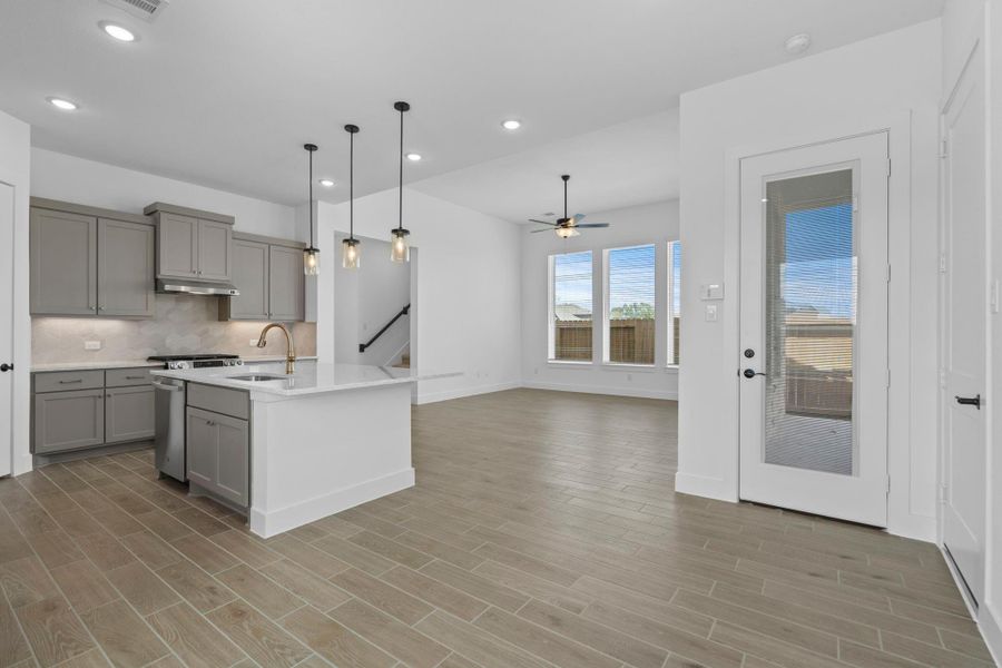 Furnished interior view inside a new home in Riceland, Mont Belvieu (Image 9).
