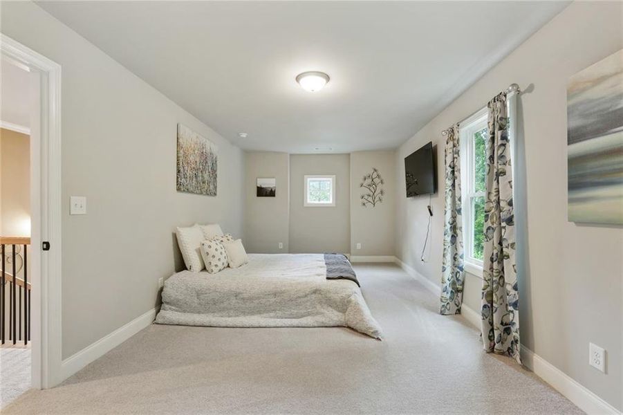 Furnished interior view inside a new home in , Roswell (Image 25).