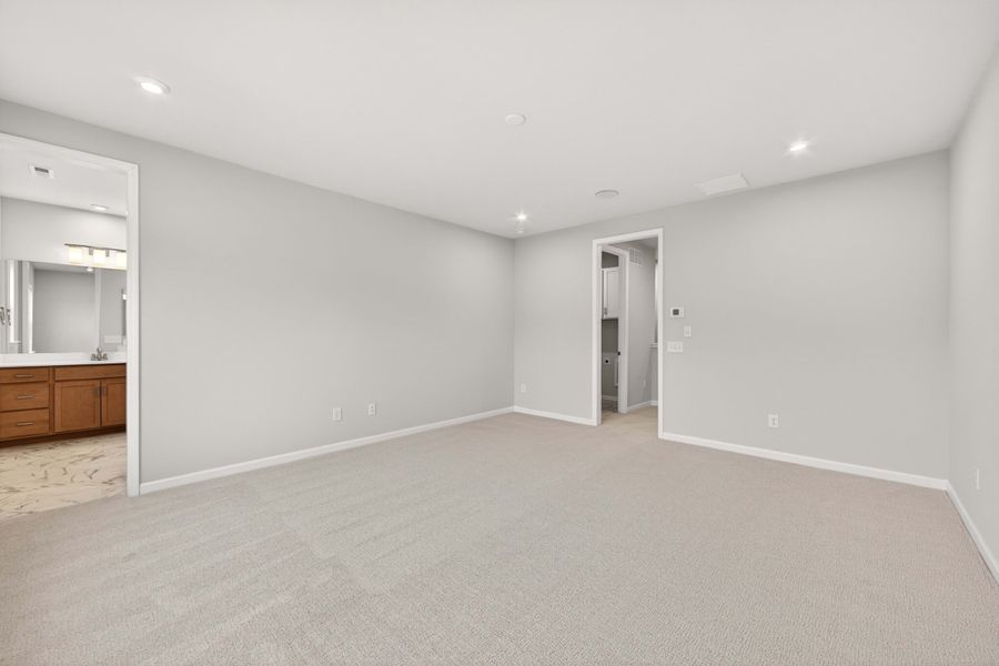 Spacious, unfurnished interior of a new home in Millstone, Cramerton (Image 25). Spacious, unfurnished interior of a new home in Millstone, Cramerton (Image 25).