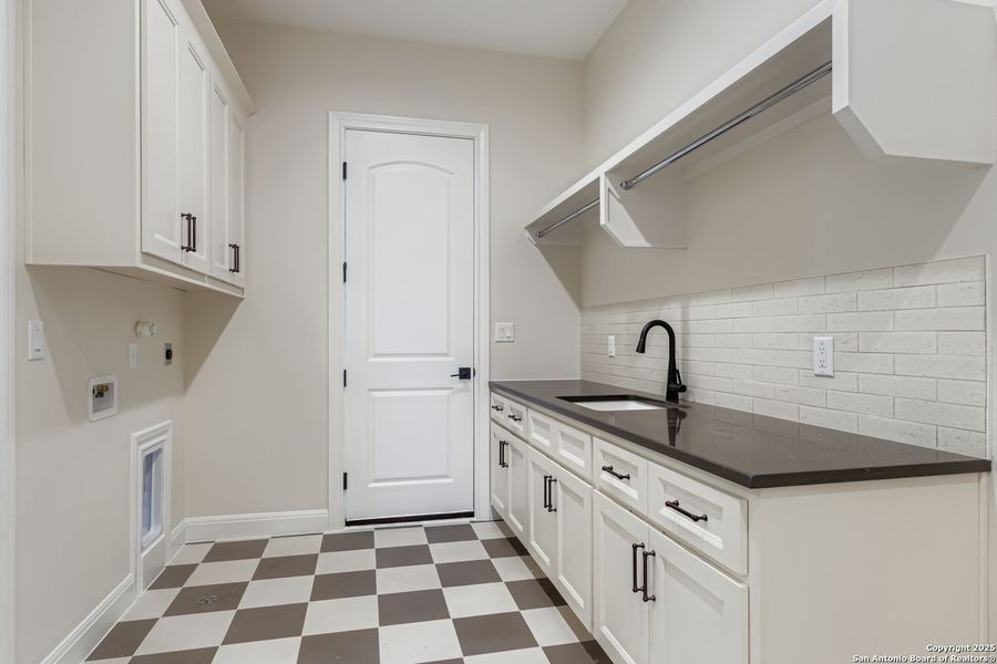 Furnished interior view inside a new home in The Bluff At The Dominion, San Antonio (Image 8).