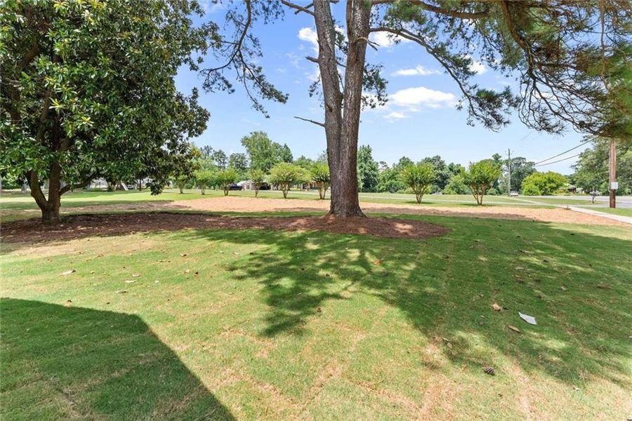 Natural landscape and outdoor views near in Cumming (Image 37). Natural landscape and outdoor views near in Cumming (Image 37).