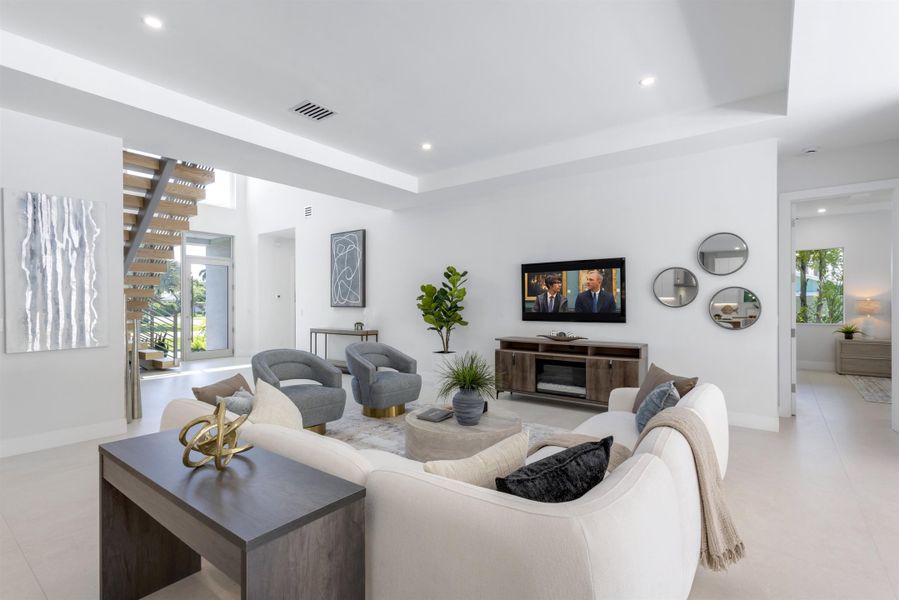 FAMILY_TO_FOYER_EB FAMILY_TO_FOYER_EB