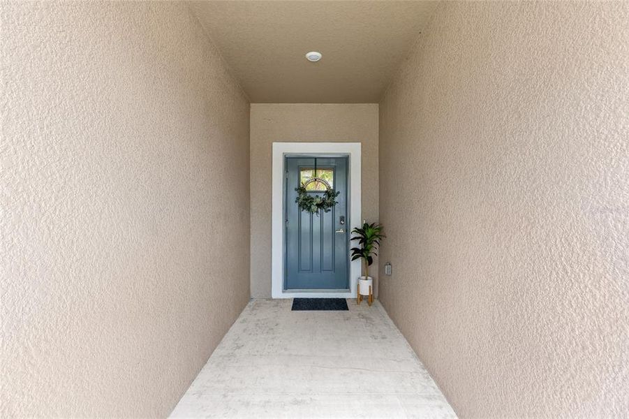 Exterior details and patio area of a home in , Land O' Lakes (Image 4). Exterior details and patio area of a home in , Land O' Lakes (Image 4).