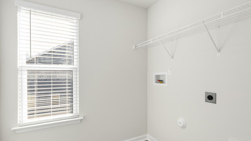 Spacious, unfurnished interior of a new home in The Preserve at Tidewater, Sneads Ferry (Image 33).