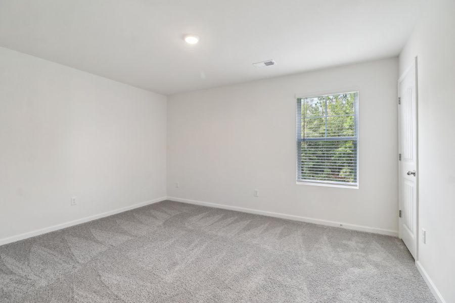 Representative unfurnished interior of a home built from the Kingston ll by Great Southern Homes in Portrait Hills, Aiken (Image 31).