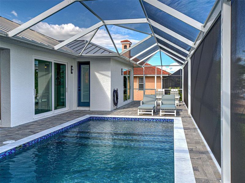 Exterior details and patio area of a home in , Port Charlotte (Image 19).