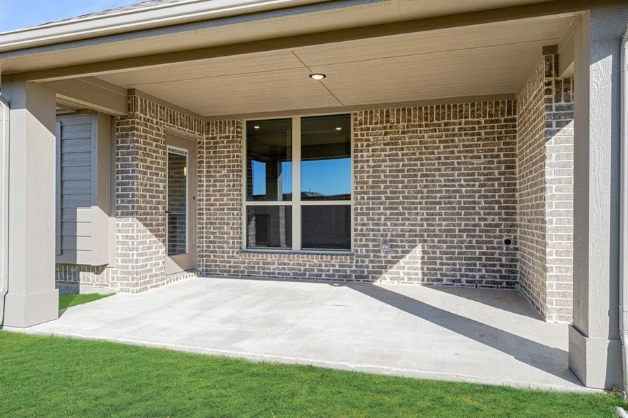 Exterior details and patio area of a home in Waverly Estates, Josephine (Image 4).