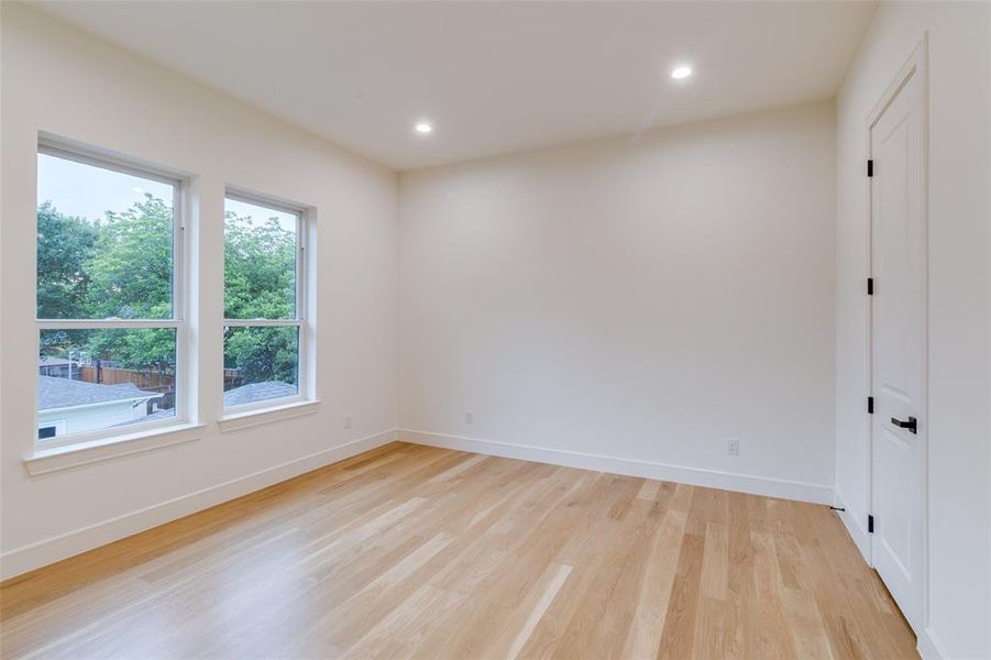 Spacious, unfurnished interior of a new home in , Dallas (Image 21).