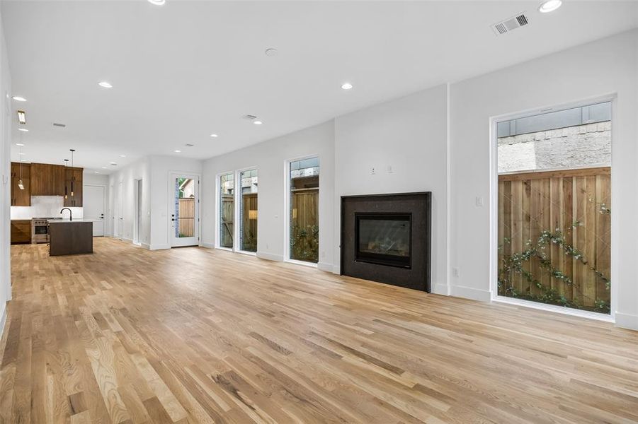 Spacious, unfurnished interior of a new home in , Dallas (Image 26). Spacious, unfurnished interior of a new home in , Dallas (Image 26).