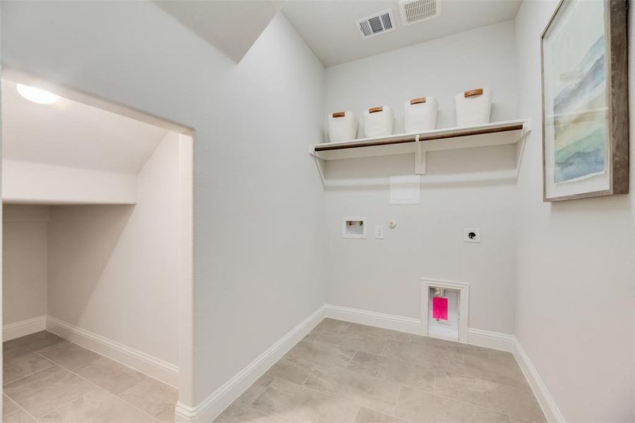 Spacious, unfurnished interior of a new home in , Royse City (Image 20). Spacious, unfurnished interior of a new home in , Royse City (Image 20).