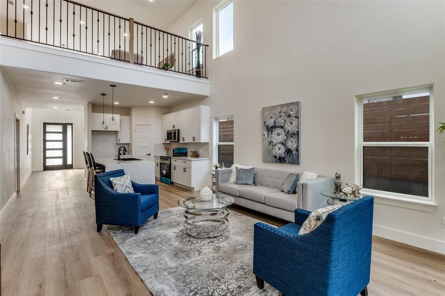 Furnished interior view inside a new home in , Dallas (Image 12).