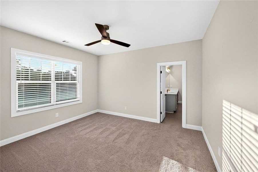 Spacious, unfurnished interior of a new home in , Bishop (Image 56).
