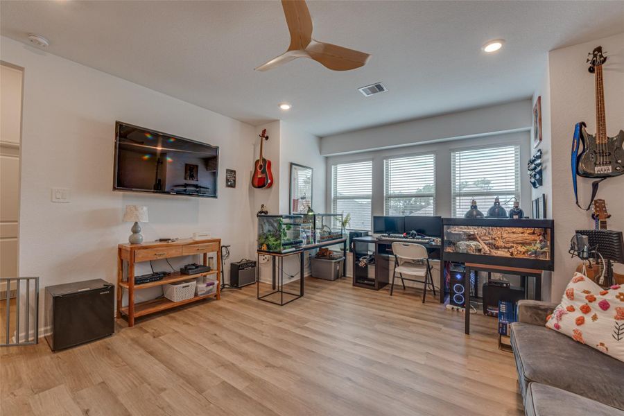 Furnished interior view inside a new home in ARTAVIA: Fairway Collection, Conroe (Image 23).