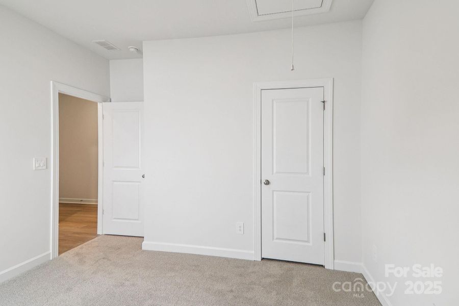 Photo is not of the actual home but is an inspirational photo of builder’s model home and may depict options, furnishings, and/or decorator features that are not included.