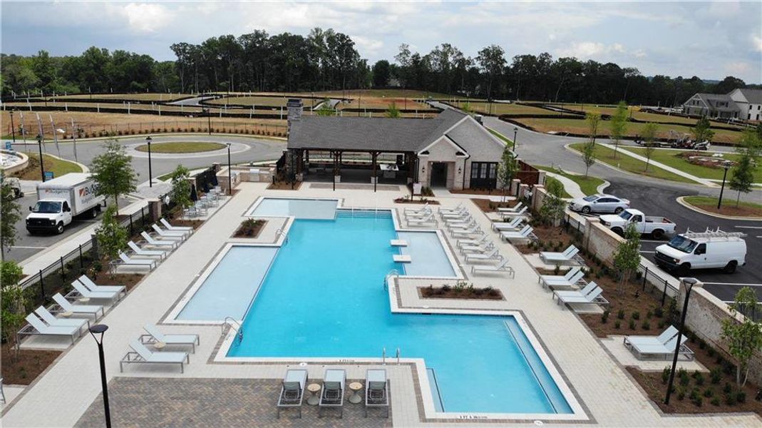 Community amenities in Millcroft Townhomes, Buford (Image 41).