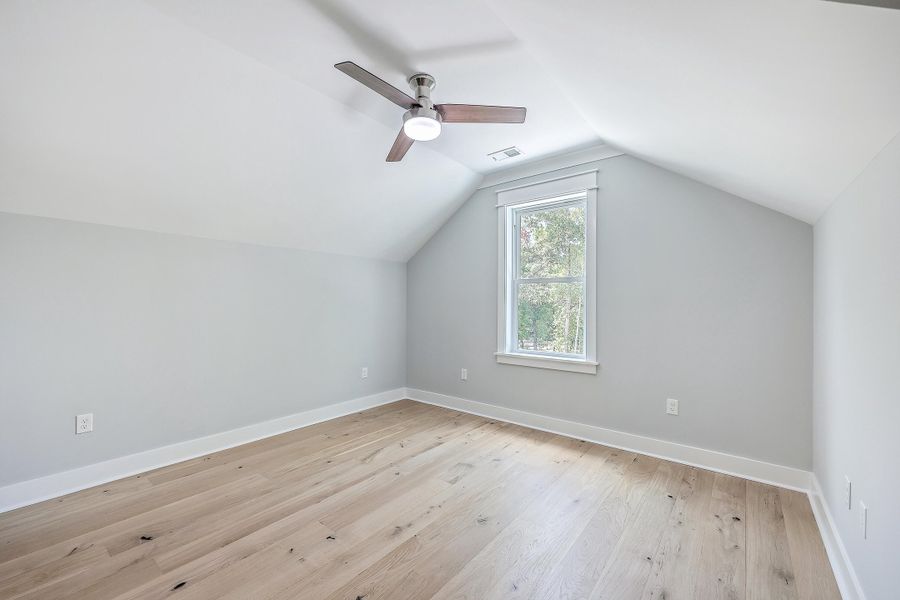 Spacious, unfurnished interior of a new home in , Mount Pleasant (Image 19).