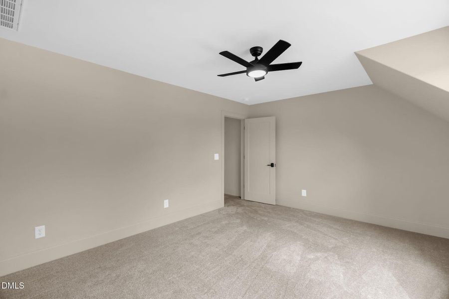 31-web-or-mls-8810 Rudy Dr-30