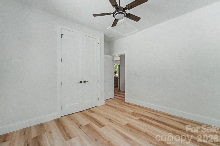 Spacious, unfurnished interior of a new home in , Franklin (Image 17).