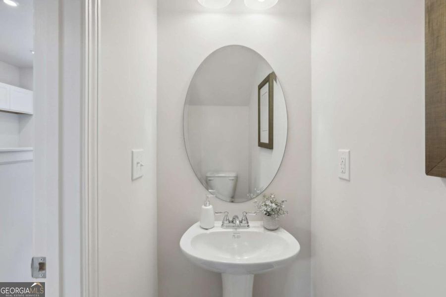 Close-up of interior finishes inside a home in Stonebridge North, Macon (Image 10).