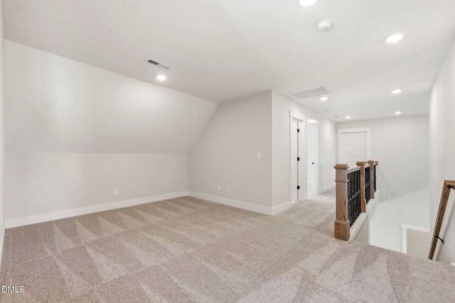 30-web-or-mls-_2109739