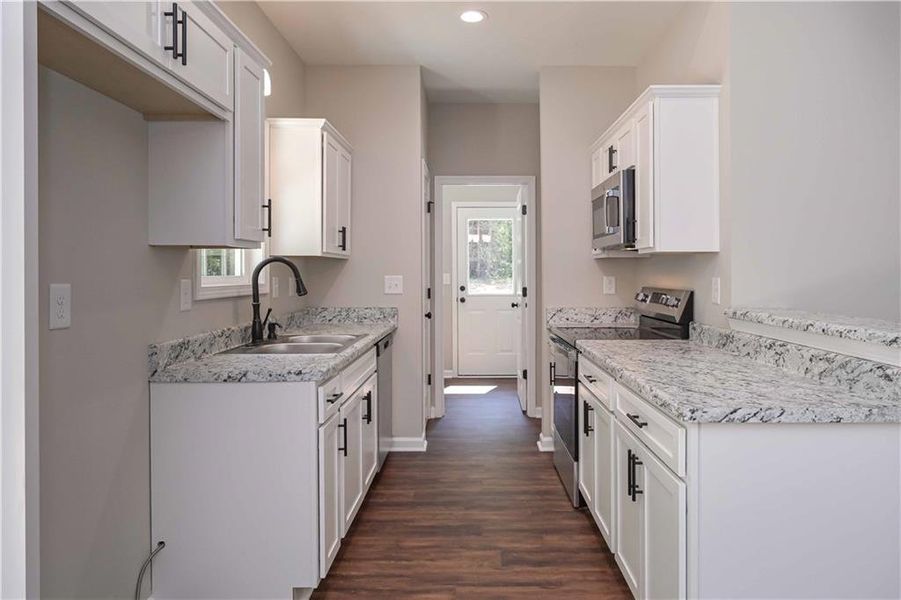 Furnished interior view inside a new home in , Temple (Image 7).