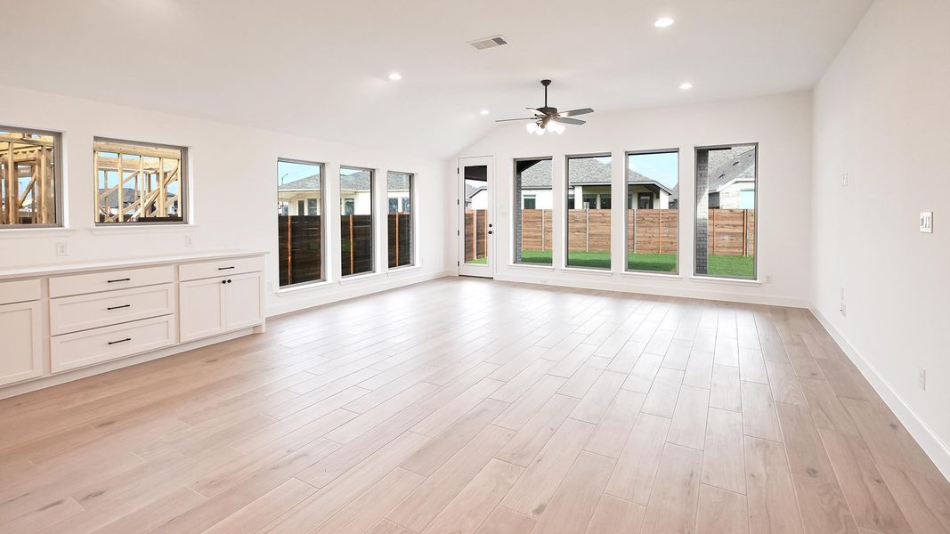 Spacious, unfurnished interior of a new home in Juniper Springs, Lockhart (Image 16). Spacious, unfurnished interior of a new home in Juniper Springs, Lockhart (Image 16).