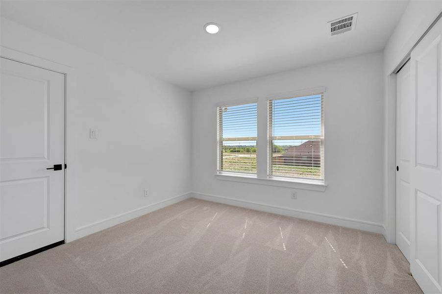 Spacious, unfurnished interior of a new home in Timberbrook, Justin (Image 17).