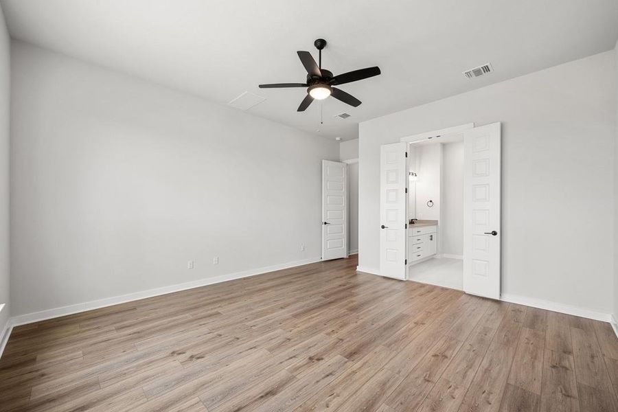 Spacious, unfurnished interior of a new home in Lagos Reserve, Manor (Image 36). Spacious, unfurnished interior of a new home in Lagos Reserve, Manor (Image 36).
