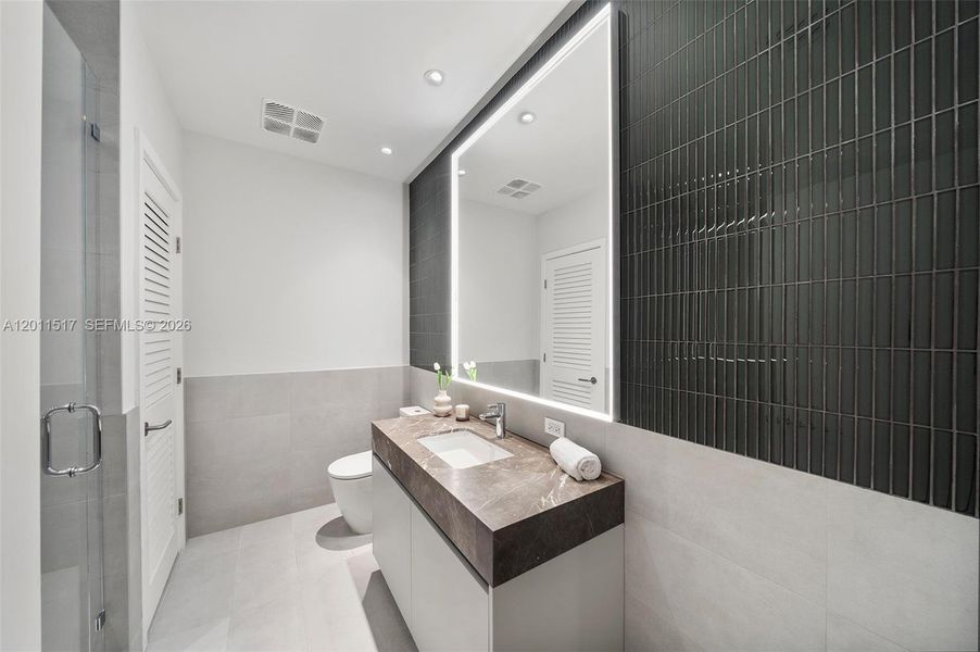 Furnished interior view inside a new home in , Miami Beach (Image 5). Furnished interior view inside a new home in , Miami Beach (Image 5).