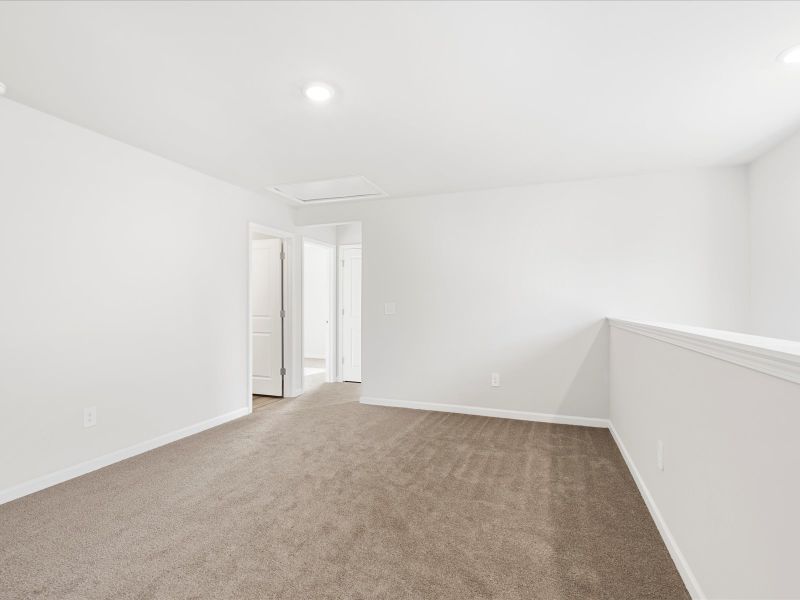 Spacious, unfurnished interior of a new home in Creek Ridge - Heritage Collection, Spartanburg (Image 13). Spacious, unfurnished interior of a new home in Creek Ridge - Heritage Collection, Spartanburg (Image 13).