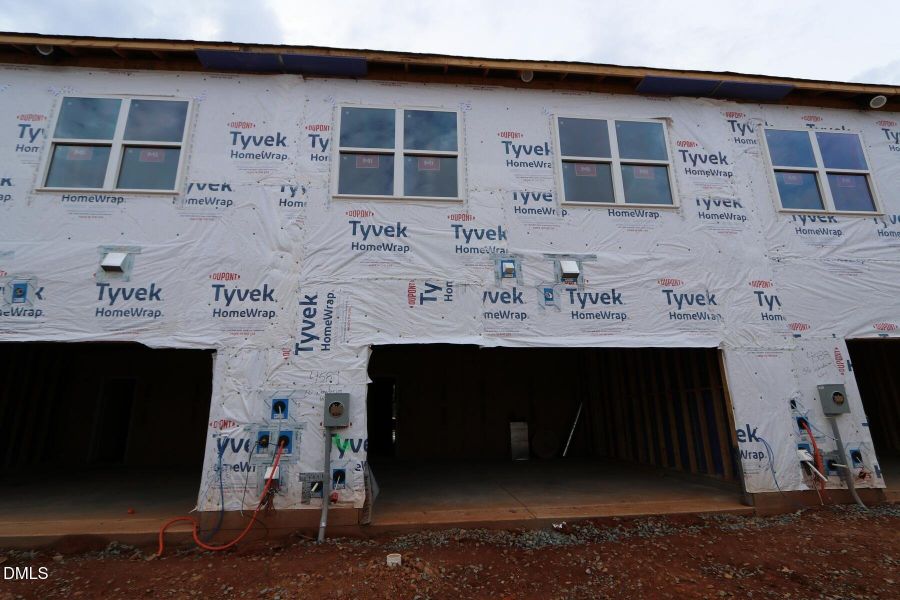 Rear-loading 2-car Garage