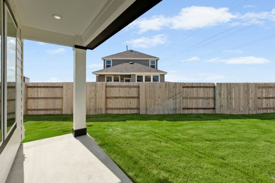 Image 24 of a home in Willowbrook. Image 24 of a home in Willowbrook.