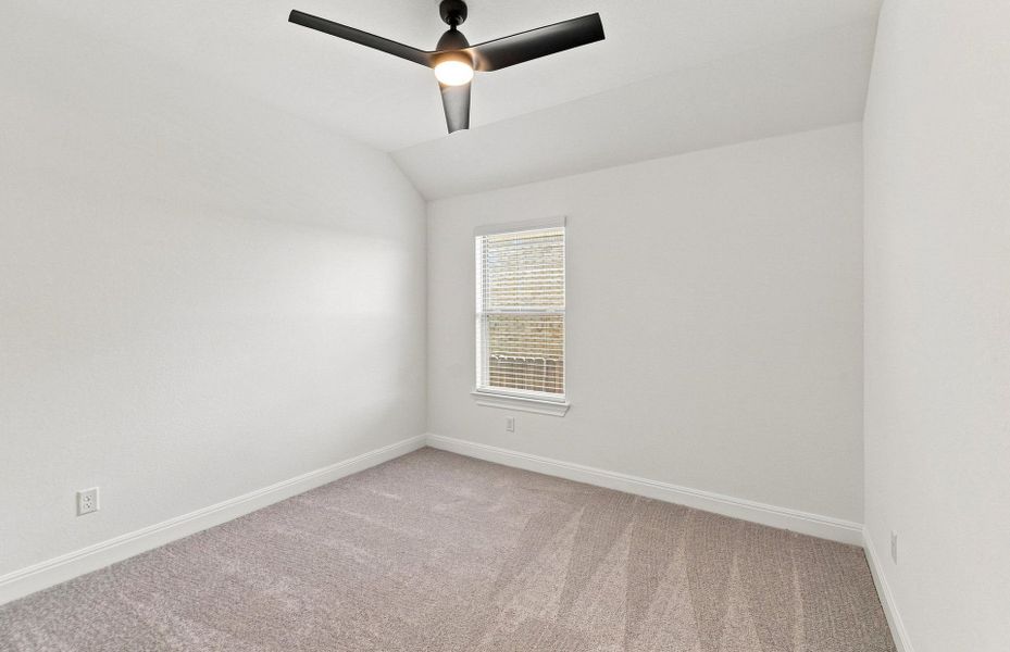 Spacious, unfurnished interior of a new home in Crescent Bluff, Georgetown (Image 20).