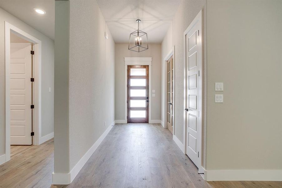 Spacious, unfurnished interior of a new home in Escondido Ranches, Poolville (Image 30). Spacious, unfurnished interior of a new home in Escondido Ranches, Poolville (Image 30).