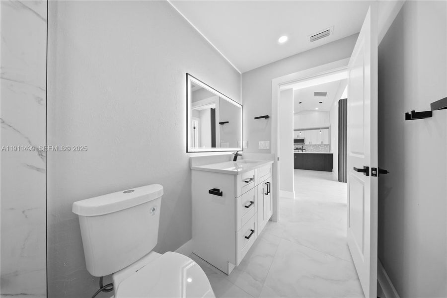 Guest Bathroom Guest Bathroom