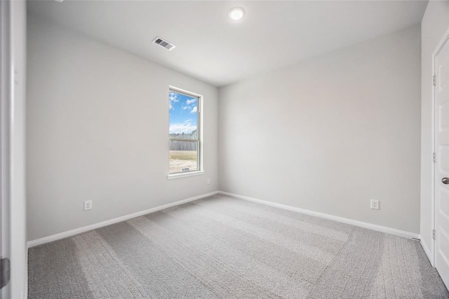 Spacious, unfurnished interior of a new home in Barton Place, Cleveland (Image 19).