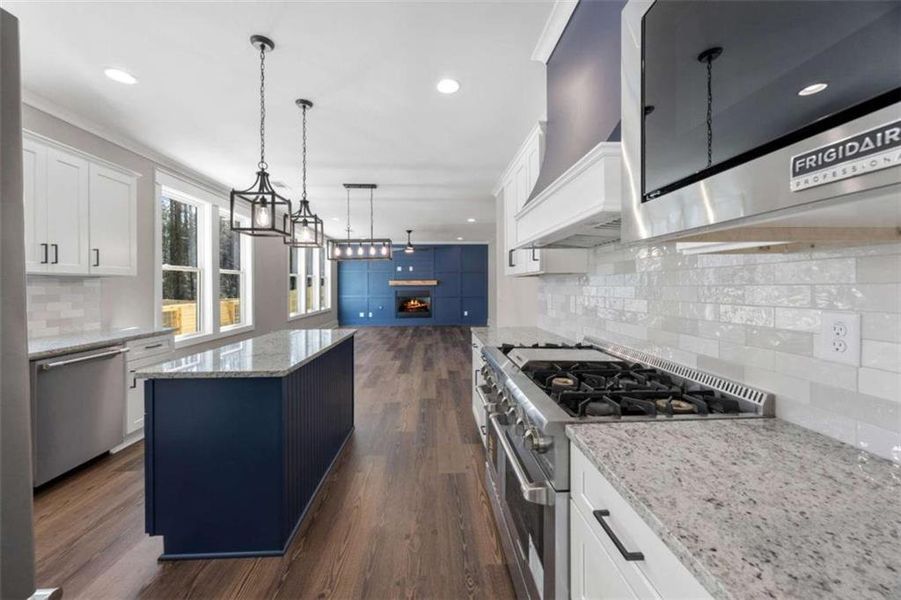 Furnished interior view inside a new home in , Monroe (Image 11).