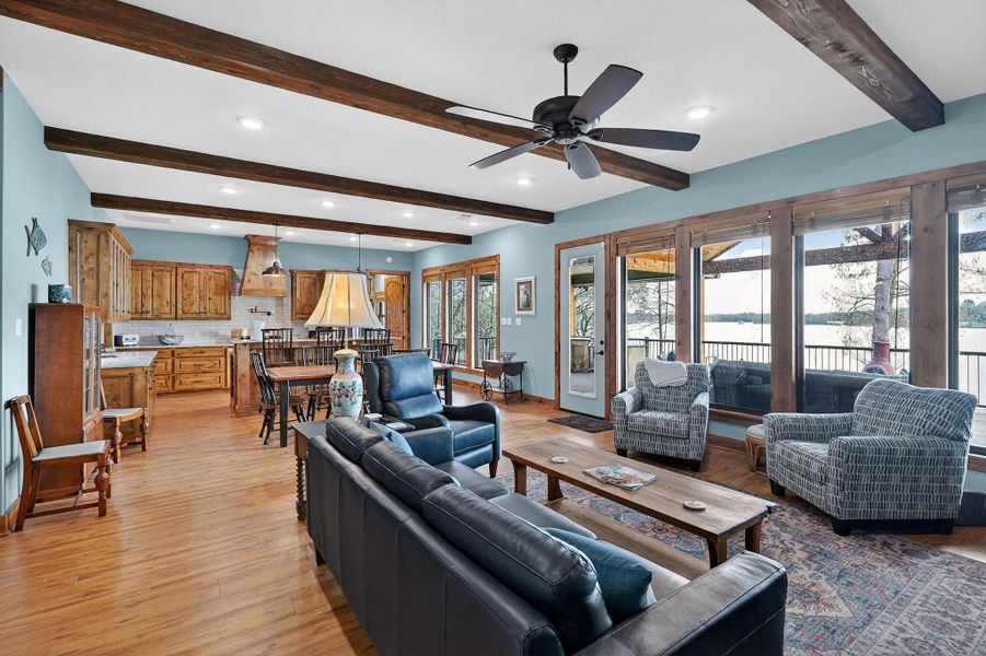 Community amenities in , Franklin (Image 32).